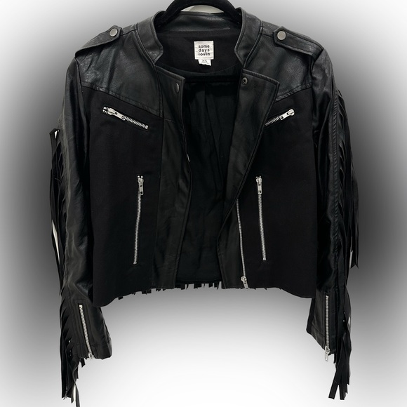 Some Days Lovin Dex Fringe Jacket Black
Denim Faux Leather Vegan Zip Pockets XS - Picture 2 of 7